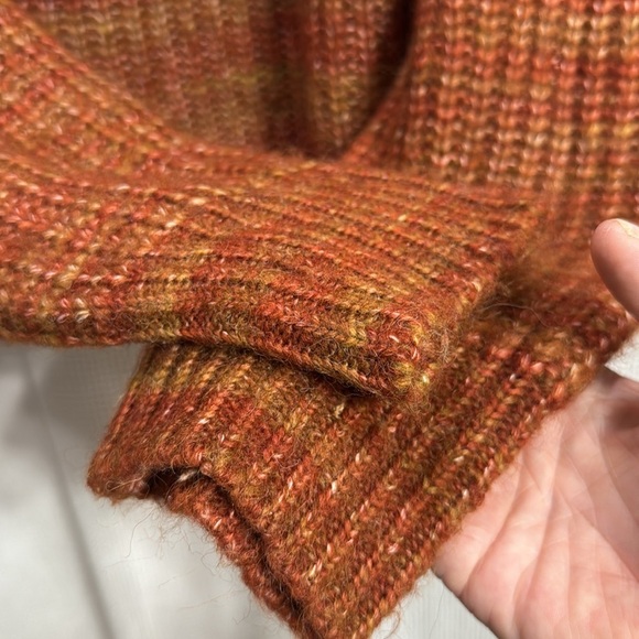 Evereve Rustic Knit Sweater SZ L Rust ombré orange fisherman pumpkin patch fall - Picture 4 of 7
